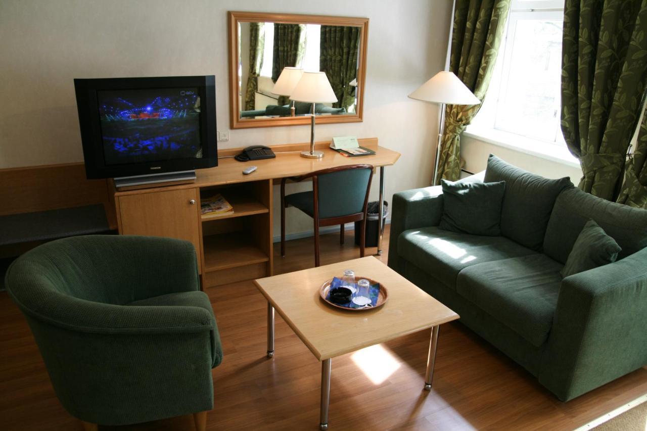 Barclay Hotel Tartu Bagian luar foto