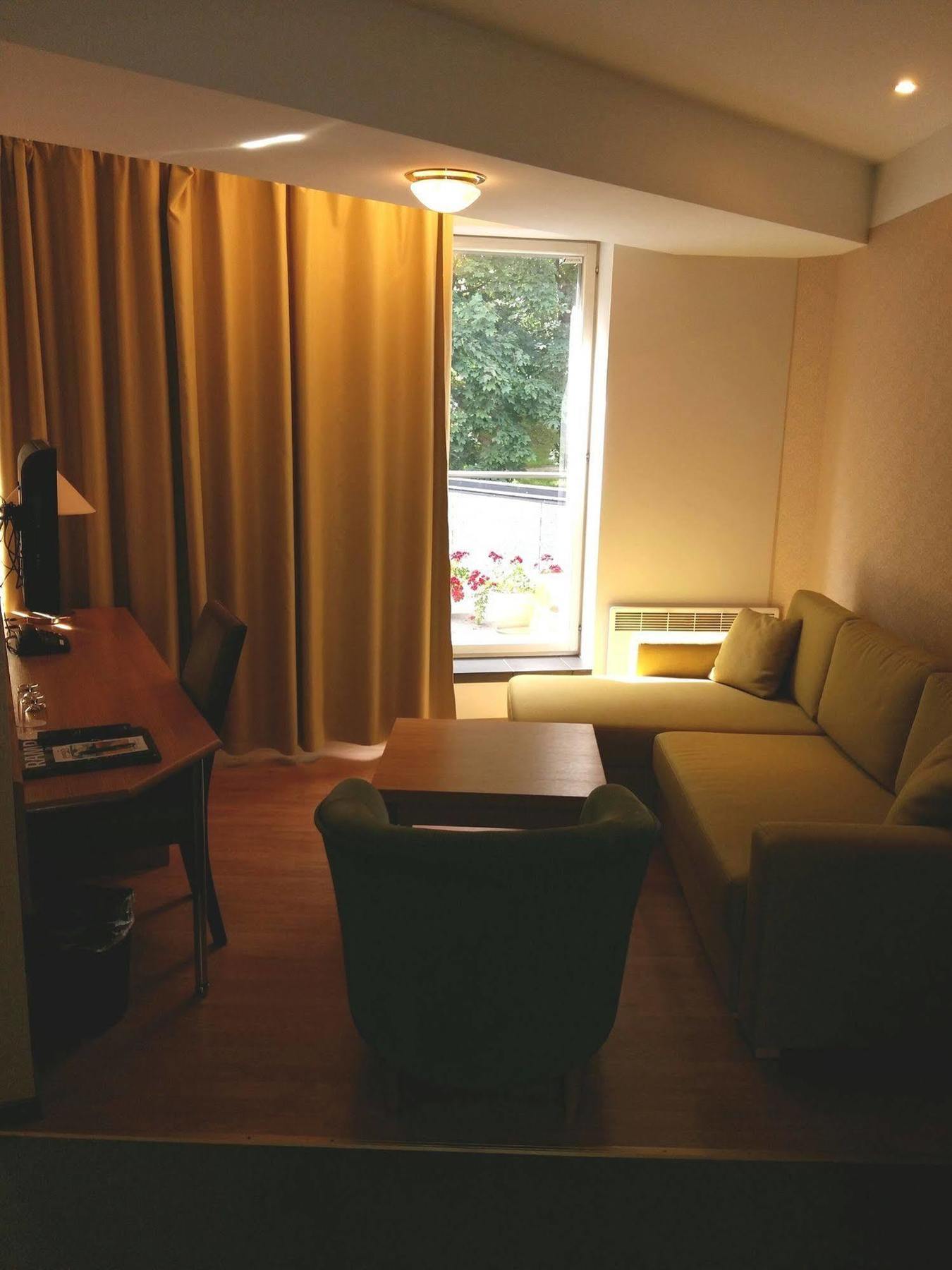Barclay Hotel Tartu Bagian luar foto
