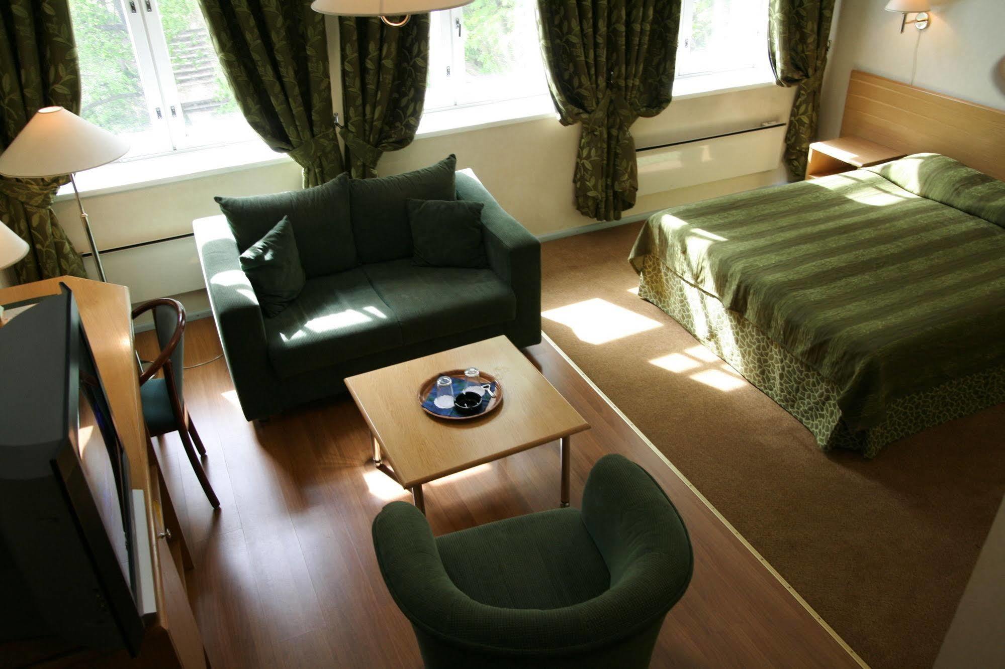 Barclay Hotel Tartu Bagian luar foto